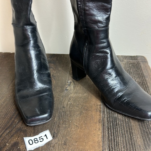 Micheal  D boots size 5 1/2 m black zip up side pre worn heels - Picture 3 of 8